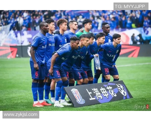 上海足球队在世界锦标赛中的团队协作表现分析与点评 上海足球队在世界锦标赛中的团队协作表现分析与点评