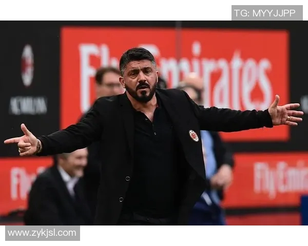 意大利足球明星的奇葩表现引发争议球迷们的无奈与调侃 意大利足球明星的奇葩表现引发争议球迷们的无奈与调侃