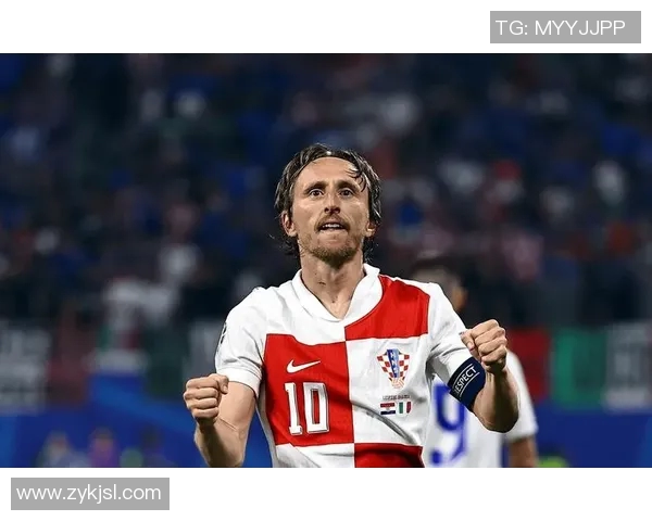 法国足球明星因咬人事件引发争议球迷热议职业道德与体育精神 法国足球明星因咬人事件引发争议球迷热议职业道德与体育精神