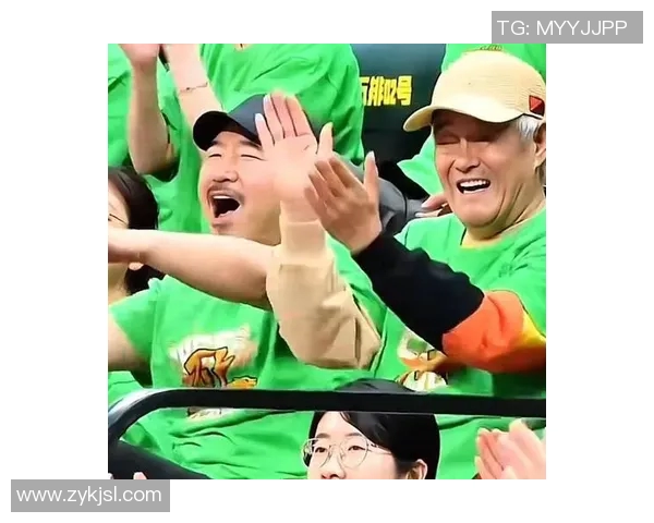 最像赵本山的足球明星是谁他在场上的幽默与风趣让人捧腹大笑