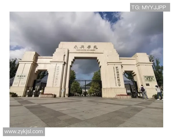 杭州羽毛球队与武汉羽毛球队赛后复盘力量对决的深度分析与启示