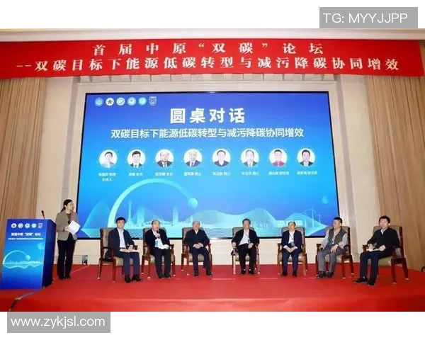 杭州羽毛球队耐力争议引发热议球员训练与比赛表现的深度探讨 杭州羽毛球队耐力争议引发热议球员训练与比赛表现的深度探讨