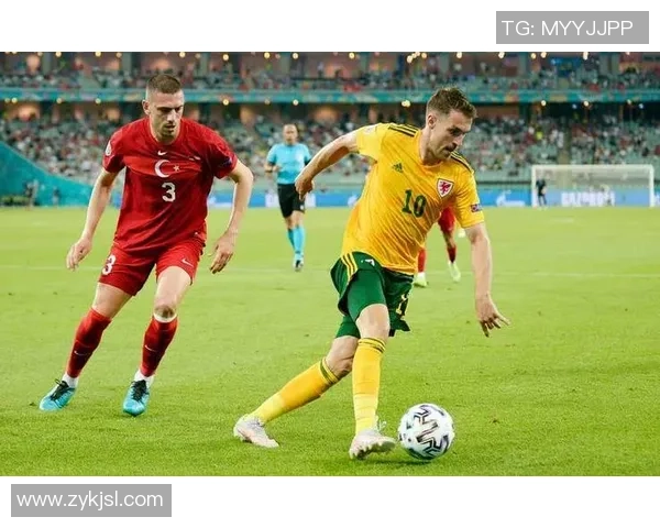 深圳网球队阵地战分析：胜负背后的战术与心理博弈