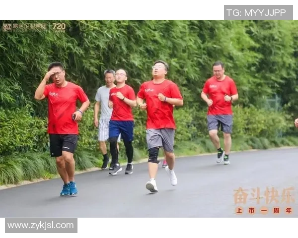 武汉滑板队的奋斗历程与梦想追逐的真实记录 武汉滑板队的奋斗历程与梦想追逐的真实记录